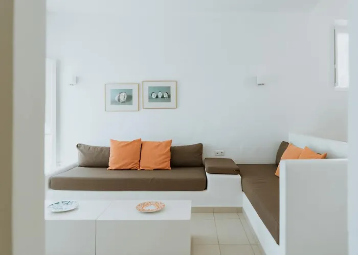 Archipelagos Sarakiniko (Paros)