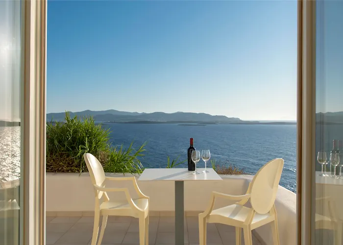 Archipelagos Sarakiniko (Paros)